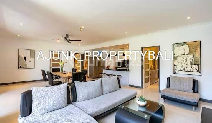 Modern Villa Style Close to Seminyak & Canggu, Kerobokan Area 2