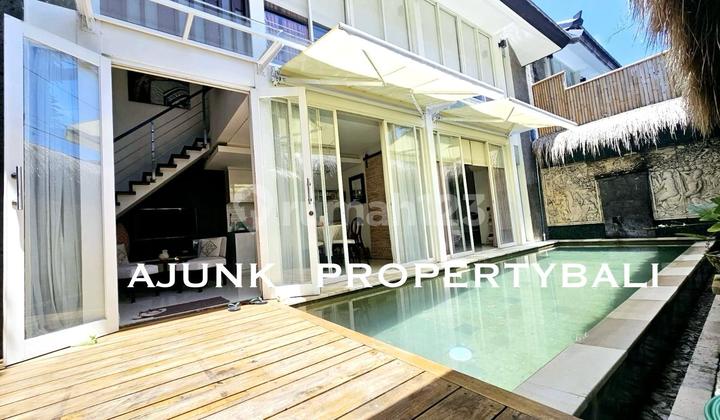 Vila Style Modern Minimalis Lingkungan Vila², Semer - Kerobokan