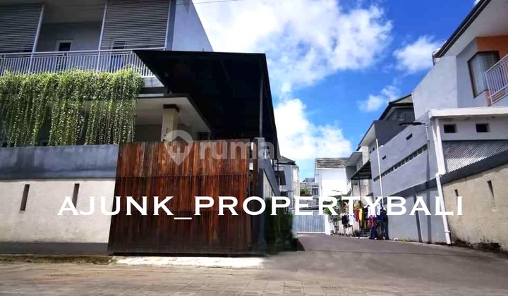 Rumah Style Modern Area Gatot Subroto Barat - Denpasar Barat