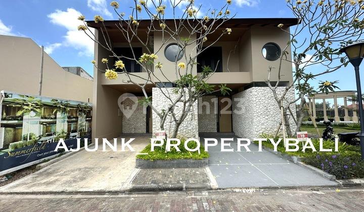 Vila Baru Style Modern Tropis Lingkungan One Gate Elit Jimbaran Vila Baru Style Modern Tropis Lingkungan One Gate Elit Jimbaran