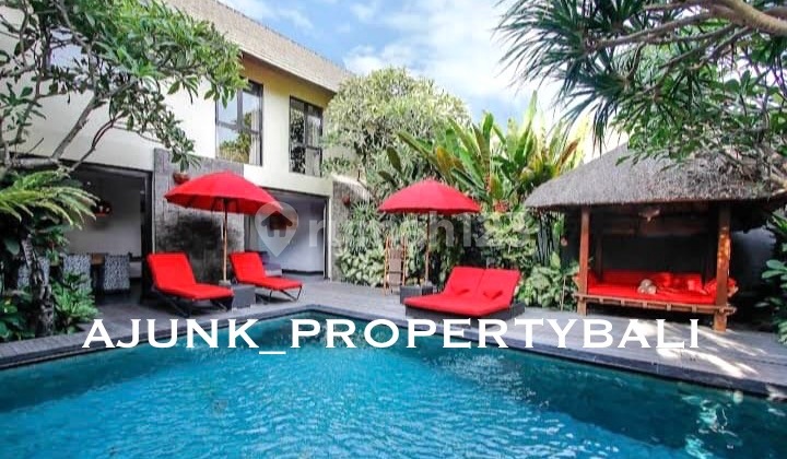 Total 2 Villa Units Strategic Location In Batu Belig - Seminyak Total 2 Villa Units Strategic Location In Batu Belig - Seminyak