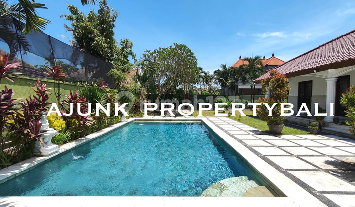 Newly Renovated Villa with Large Garden, in Ketewel - Gianyar