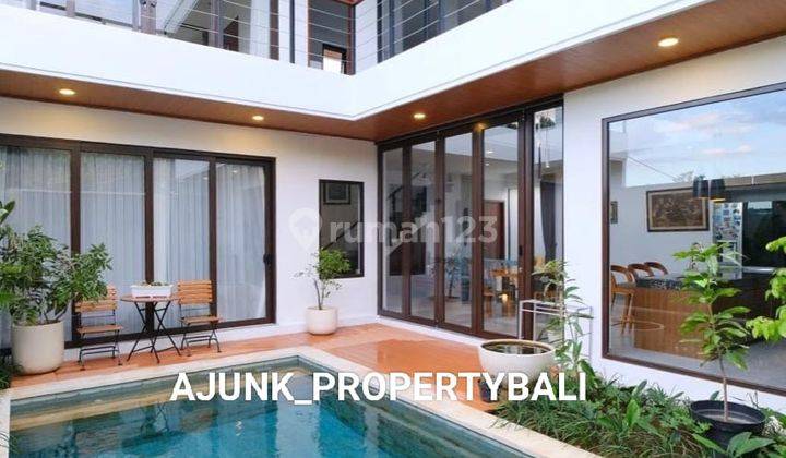 Vila Baru Style Modern Elegan, One Gate Security 24hr, Kerobokan 1