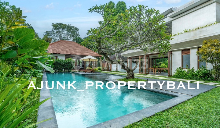 Vila Tropis & Depan Sungai, Jl Kaki ke Pantai Pasut , Tabanan