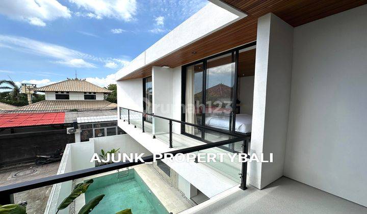 New Villa Modern Tropical Style, Premium Location Oberoi - Seminyak 2