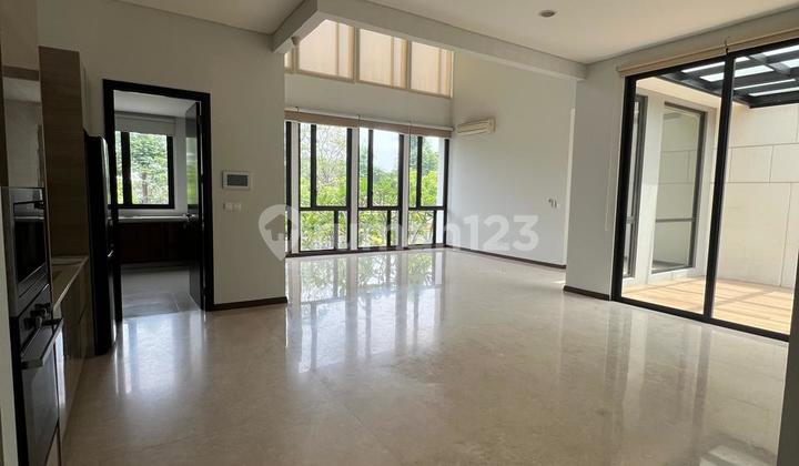 Disewakan Rumah L12 Di Lakewood, Navapark, Bsd, Dekat Botanical 2