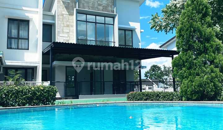 For Sale, Pool Front House In Foresta, Move-In Ready, BSD, Near Nanyang.