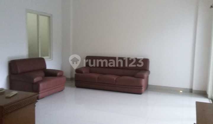 Disewakan rumah kamar 5, di Aquamarine PHG, gading serpong, hook 2
