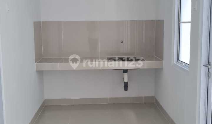 Disewakan rumah di granada di menaggio, gading serpong, Baru, semi furnish 2