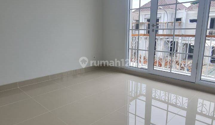 Disewakan rumah di granada di menaggio, gading serpong, Baru, semi furnish 5