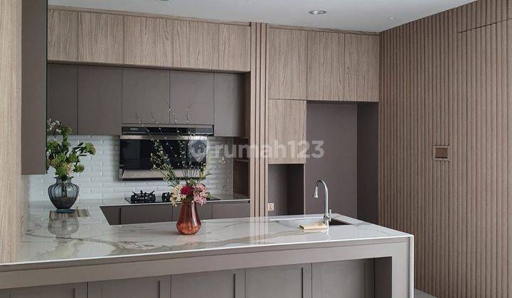 Disewakan rumah full furnish di Greencove, bsd, tiap KT ada KM, rumah baru 4