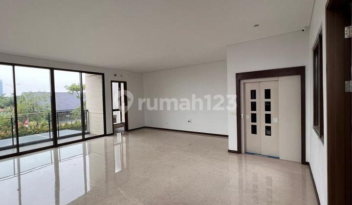 For rent: house in Zora L10, BSD, near IPEKA, unfurnished.