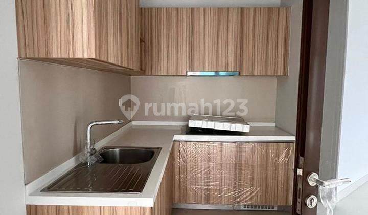 For rent: house in Zora L10, BSD, near IPEKA, unfurnished.