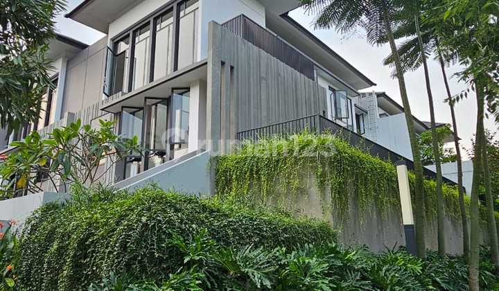 For rent hook house in Lakewood, navapark, bsd, semi-furnished.