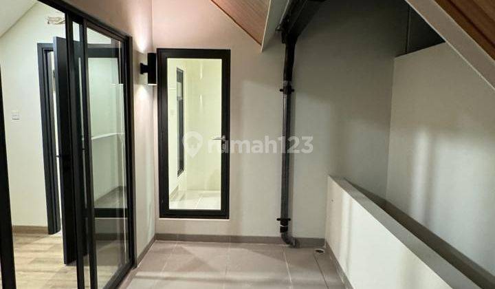 Dijual rumah di Leonora, gading serpong, ada attic room, hadap timur 2