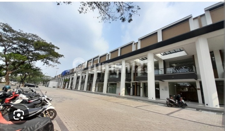 For Rent Building / Shop House in Gading Serpong, Free Parking, Near Boulevard Street