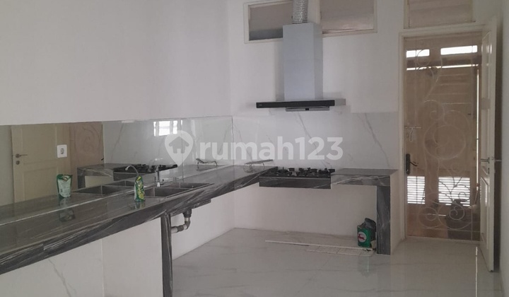 Grisea, Rumah Sudah Renov di Spring, Gading Serpong, Dekat Danau, Sudah Renov 2