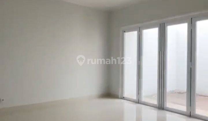 Disewakan Pasadena Gading Serpong, Rumah Baru, Nuansa Putih, Hook 2