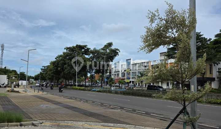 For Rent: Shop House by the Roadside, Free Parking, New Shop House, Gading Serpong, Suitable for Business and Office For Rent: Shop House by the Roadside, Free Parking, New Shop House, Gading Serpong, Suitable for Business and Office