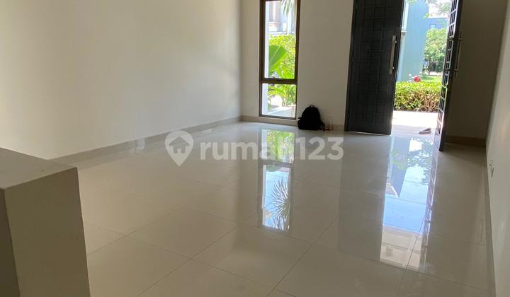 Rumah Di Luxmore, Greenwich, Bsd, Siap Huni, Baru Cat