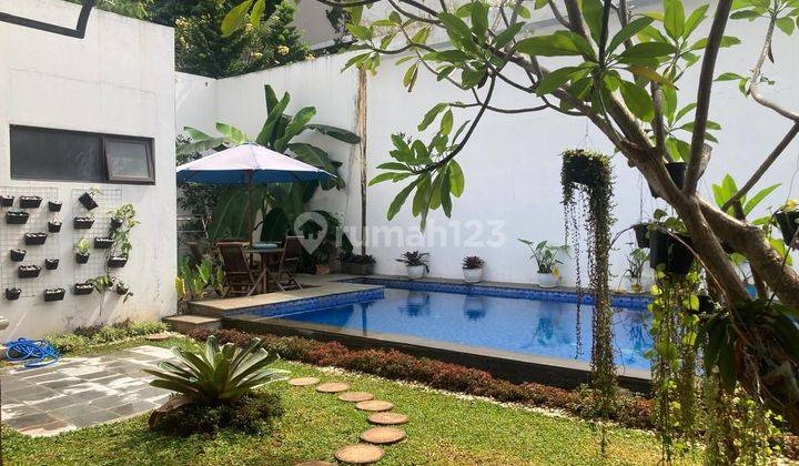 Dijual Rumah Mewah Di Alsut, Ada Pool, Hadap Selatan, Dekat Tol 1