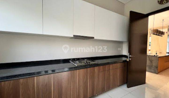 Dijual Rumah Mewah Di Bsd , Ada Pool, Ada Fasilitas Botanical Park, Navapark 2