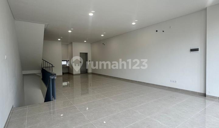 For Rent Shop House by the Road, Suitable for Business, Main Road BSD