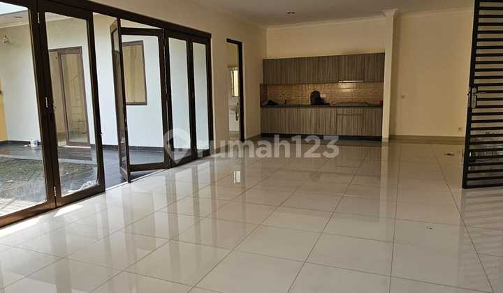 House in Greencove, BSD, Near Nanyang, Repainted, Area 375 2