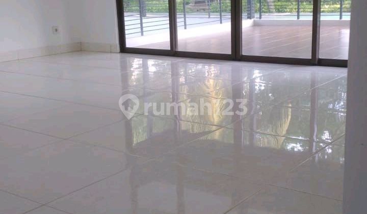 For Sale, Pool Front House In Foresta, Move-In Ready, BSD, Near Nanyang.