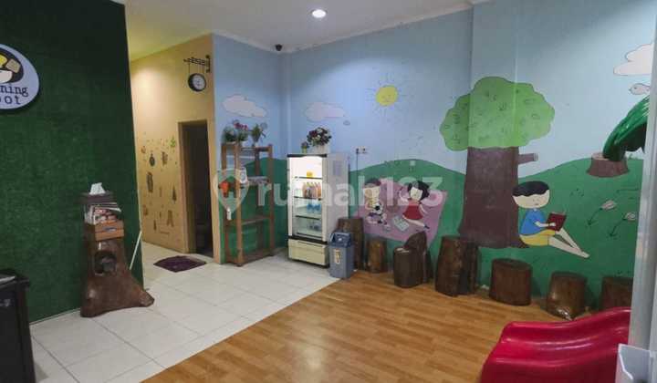 Ready-to-Use 3.5-Story Shop House 2