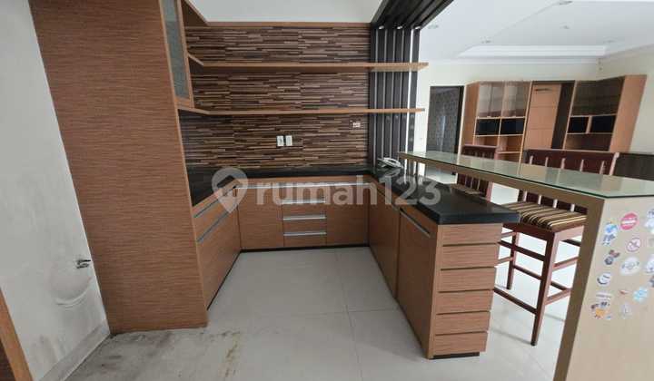 Rumah 2.5 Lantai Siap Huni 2