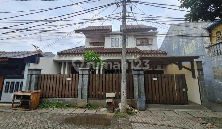 Affordable House in Setu Babakan, Srengseng Sawah. Jagakarsa, South Jakarta.