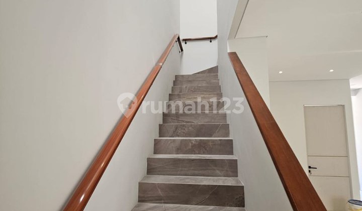 New 2-Story Strategic House in Mulyosari Surabaya 2