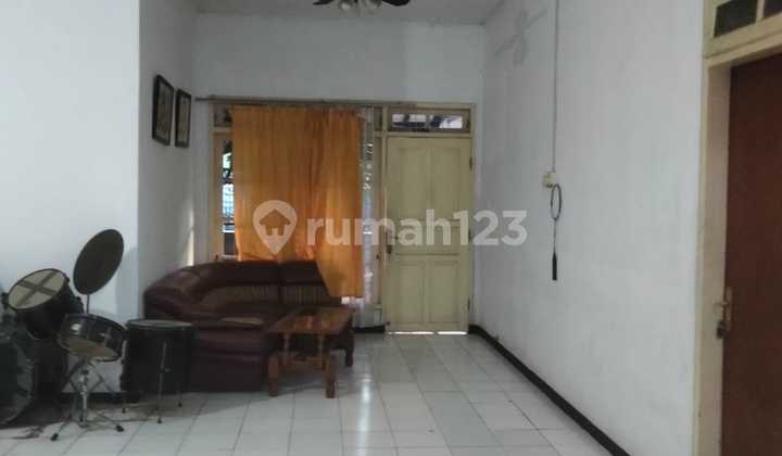 House in Griya Babatan Mukti Wiyung, Surabaya, 2 Floors Furnished 2