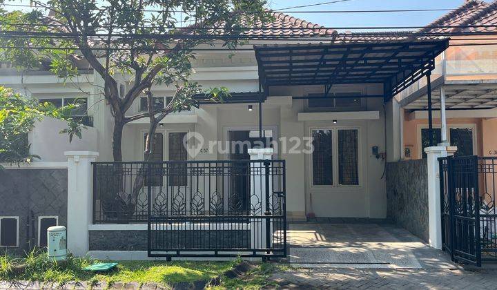 Rumah Bagus Semi Furnished SHM di Jl. Central Park Ketintang Gayungan Surabaya, Surabaya 2