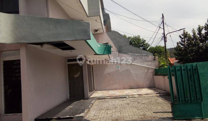 Rumah Dijual Cocok untuk Usaha Kost Gayungsari. 2