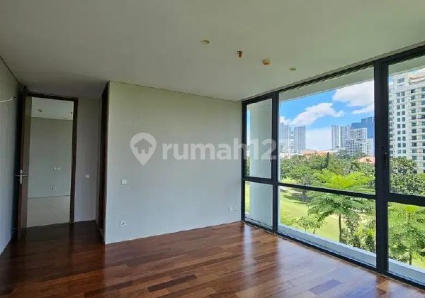 Apartemen Condominium Di Rosebay Graha Family Surabaya Bagus