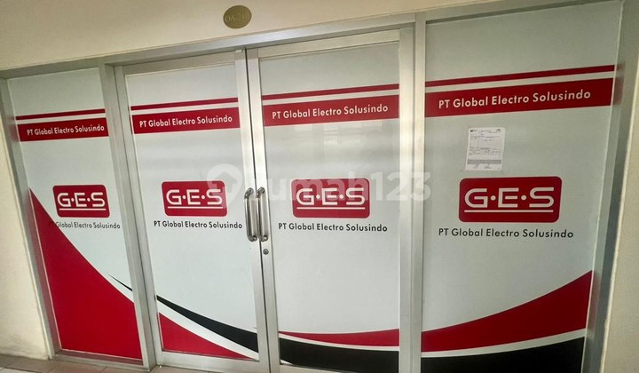 Office in Gunawangsa Merr Surabaya, Well-Maintained and Affordable Office in Gunawangsa Merr Surabaya, Well-Maintained and Affordable