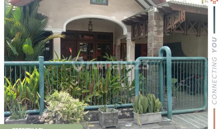 Rumah Di Semolowaru Surabaya 2 Lantai Kondisi Terawar 