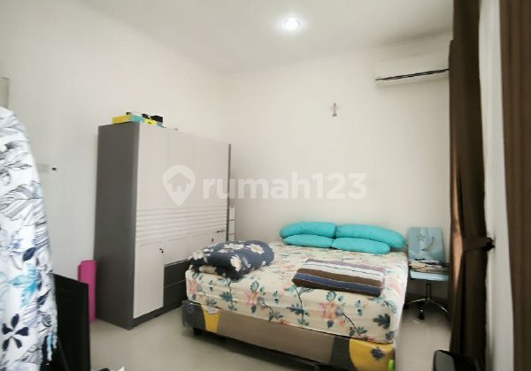 House at Simpang Darmo Regency Surabaya, Ready to Occupied, Well-Maintained, Good Condition 2