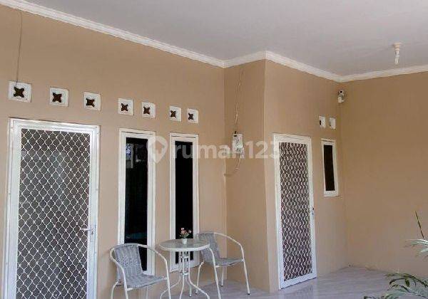 Rumah 2 Lantai Semi Furnish Ada Kolam Ikan Griya Kebraon Surabaya