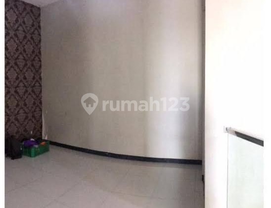 Nice Strategic 2-Story House in Lebak Arum Surabaya 2