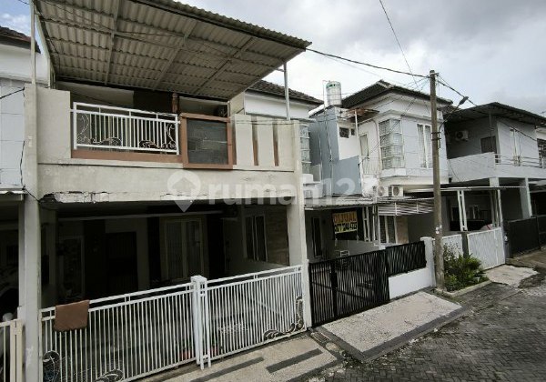 Rumah di Simpang Darmo Regency Surabaya Siap Huni Bagus Terawat Rumah di Simpang Darmo Regency Surabaya Siap Huni Bagus Terawat