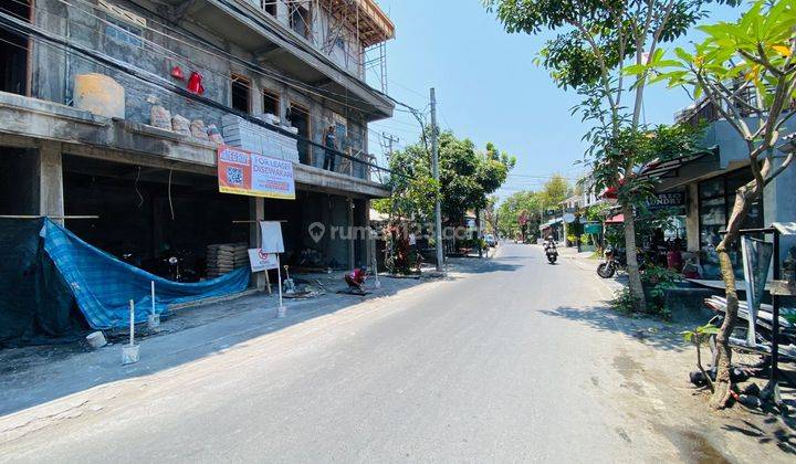 Shophouse near Berawa beach Canggu Ruko 2