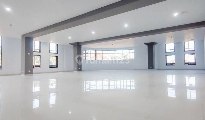 Ruko 4 Lantai Lokasi Strategis 2