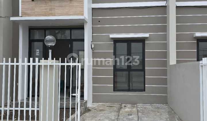 Rumah Lokasi Strategis Dekat Rsud Eka Candrarini Rungkut Surabaya 2