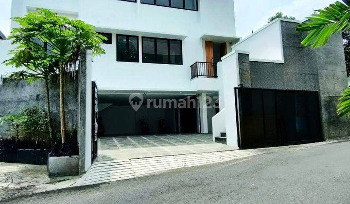 Rumah Baru Kemang Jakarta Selatan Kolam Renang 2