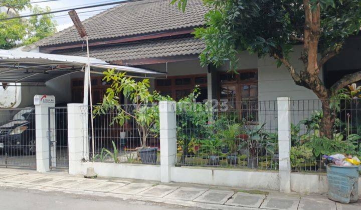 Rumah 2 Lantai Dengan Lokasi Sangat Strategis 2