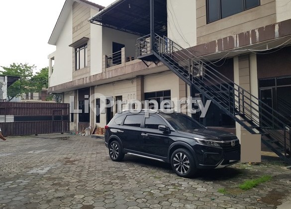 DISEWAKAN rumah Supriyadi, dekat gerbang tol Gayamsari, lantai atas, Semarang 2