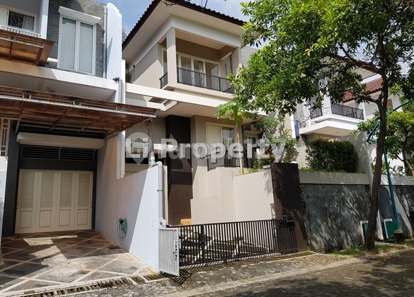 FOR RENT house in Graha Candi Golf, Tembalang, near International School, Semarang. 1